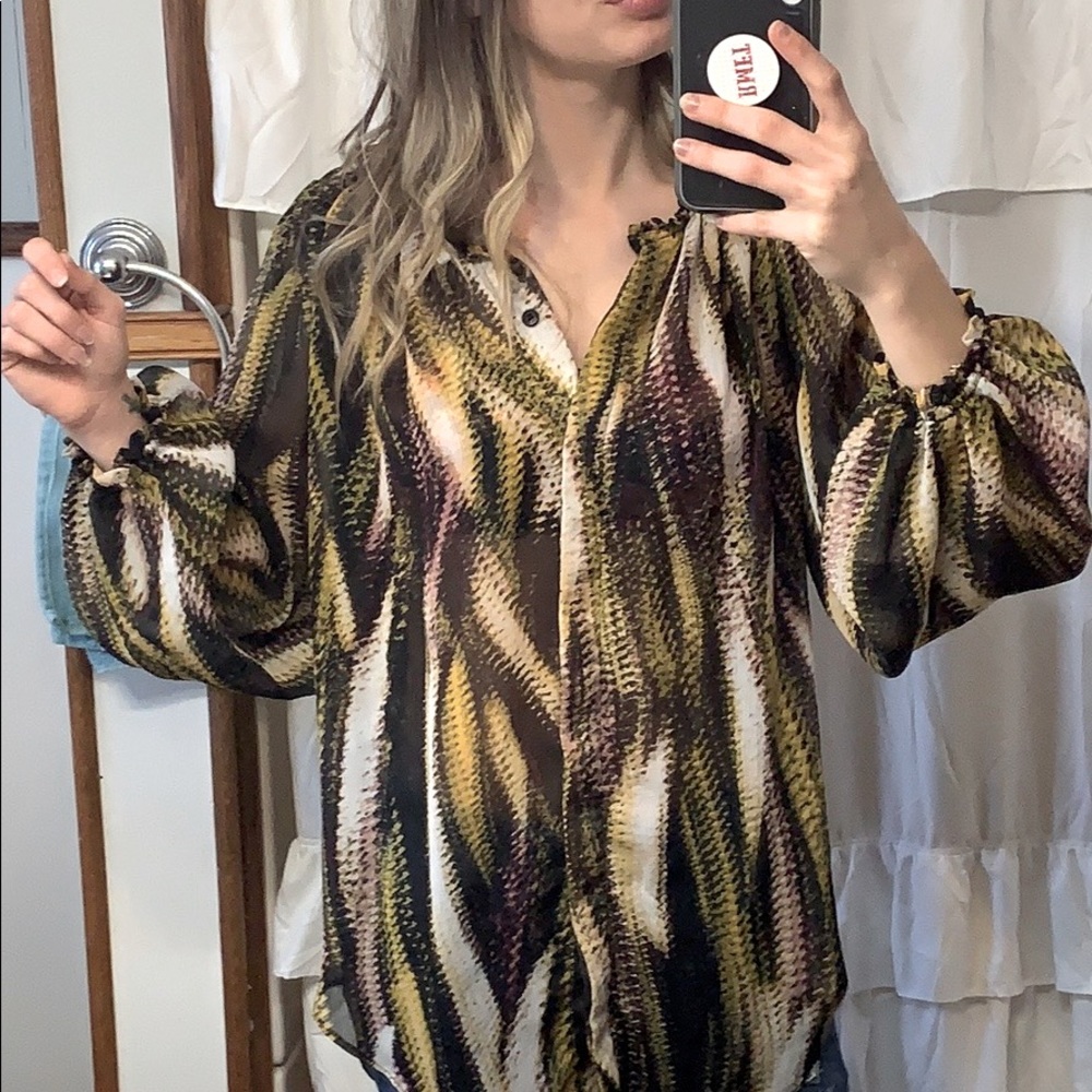💐VIBRANT💐 Jennifer Lopez Top
